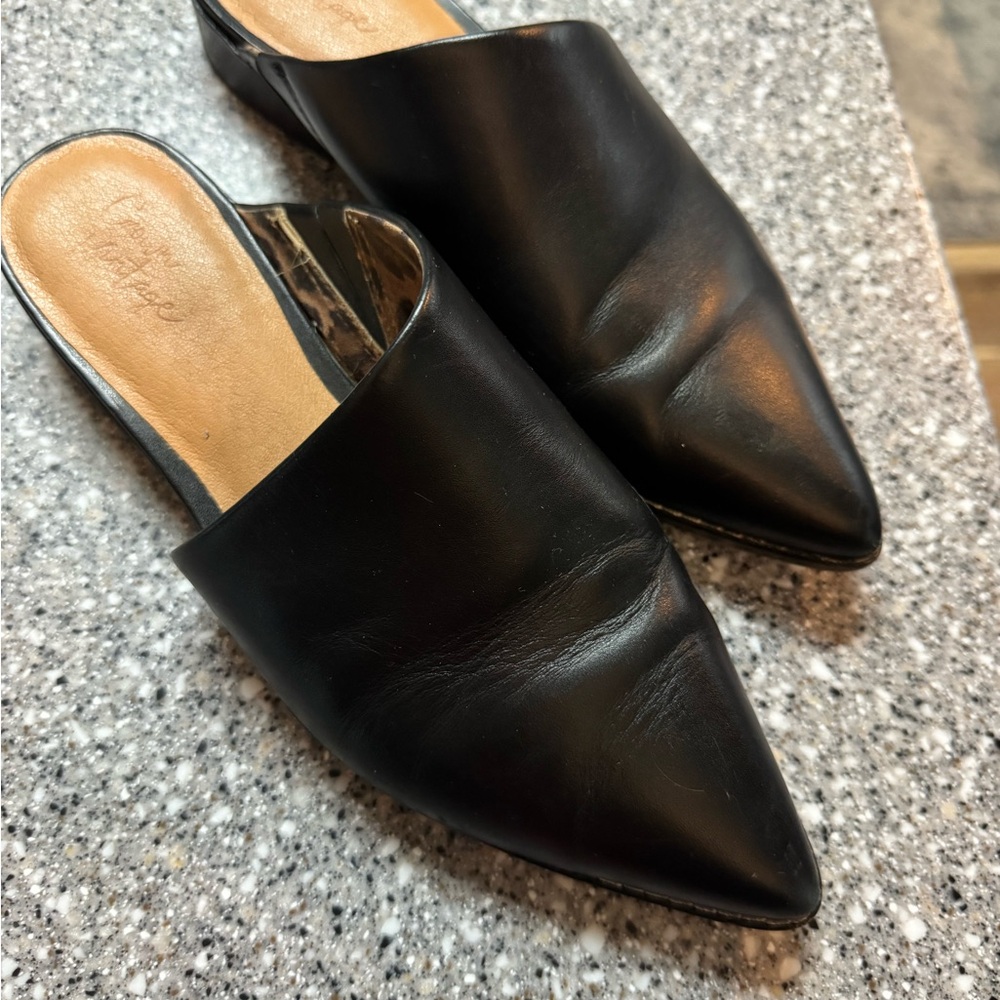 Crown Vintage Black Leather Mules